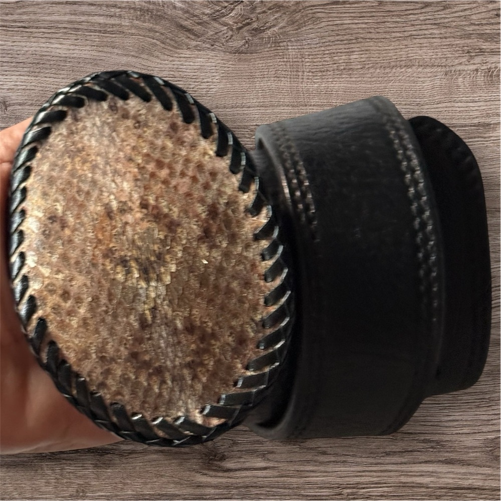 Handmade Shark Grain Cowhide Western Black Belt Unisex Sz 30